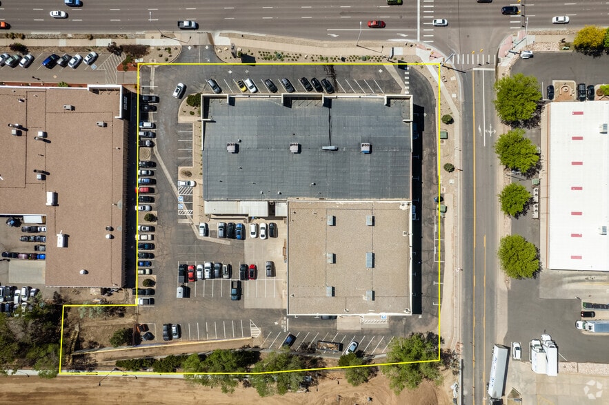 More Photos Of 750 Garden Of The Gods Rd, Colorado Springs Storefront For Lease