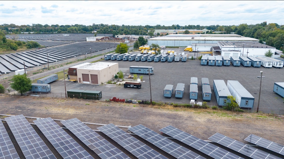 More Photos Of 405 37th St, Pennsauken Warehouse For Lease