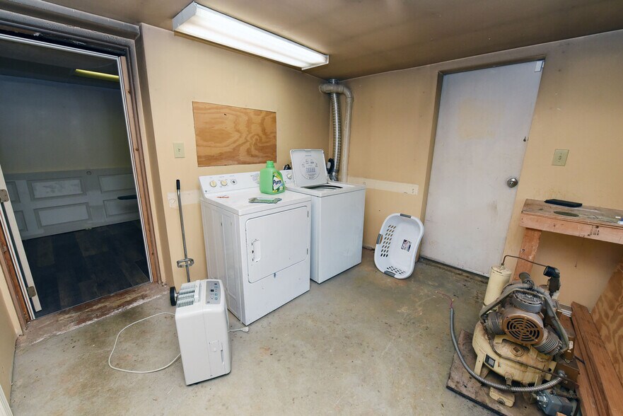 More Photos Of 10 Deer Crossing Trl, Blairsville Office For Lease