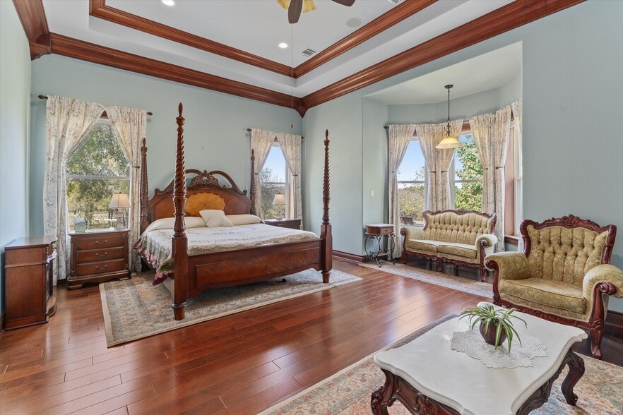 More Photos Of 1092 FM 3000, Elgin Specialty For Sale
