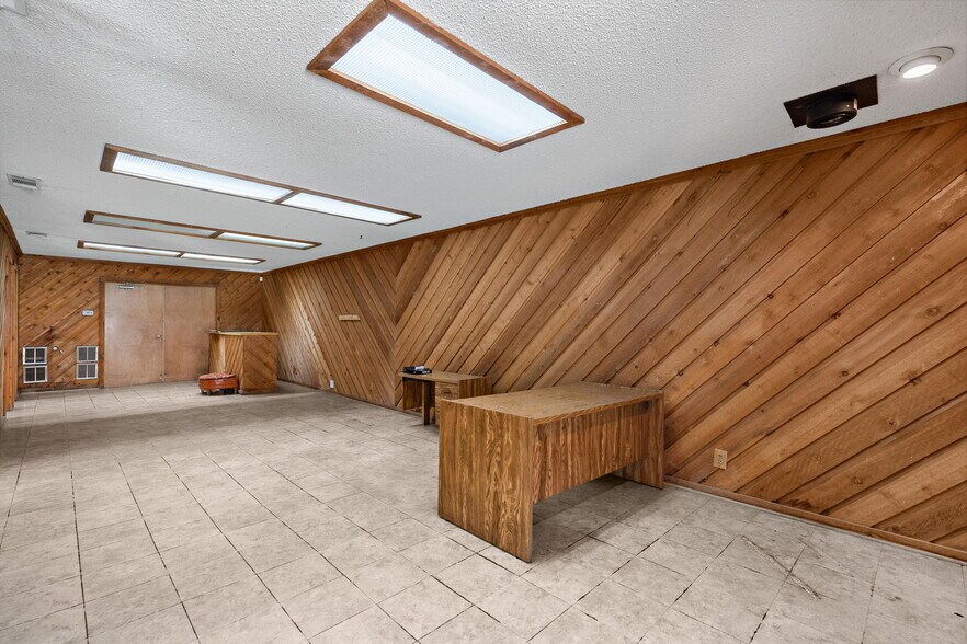 More Photos Of 4200 Henry S Grace Fwy, Wichita Falls Office For Lease