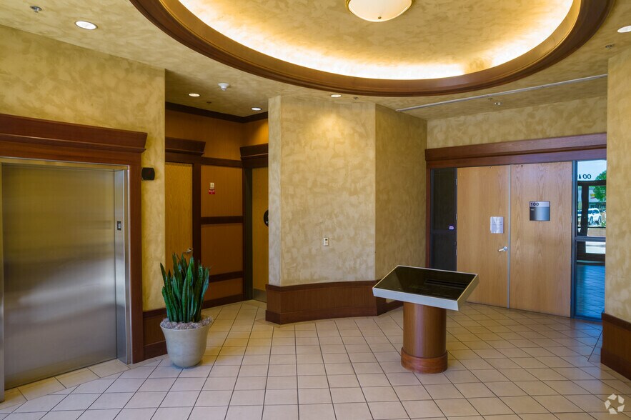 More Photos Of 32605 Temecula Pky, Temecula Unknown For Lease