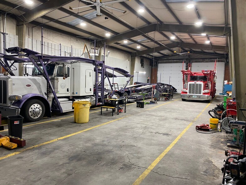 More Photos Of 212 Allen Rd, Commerce Truck Terminal For Lease