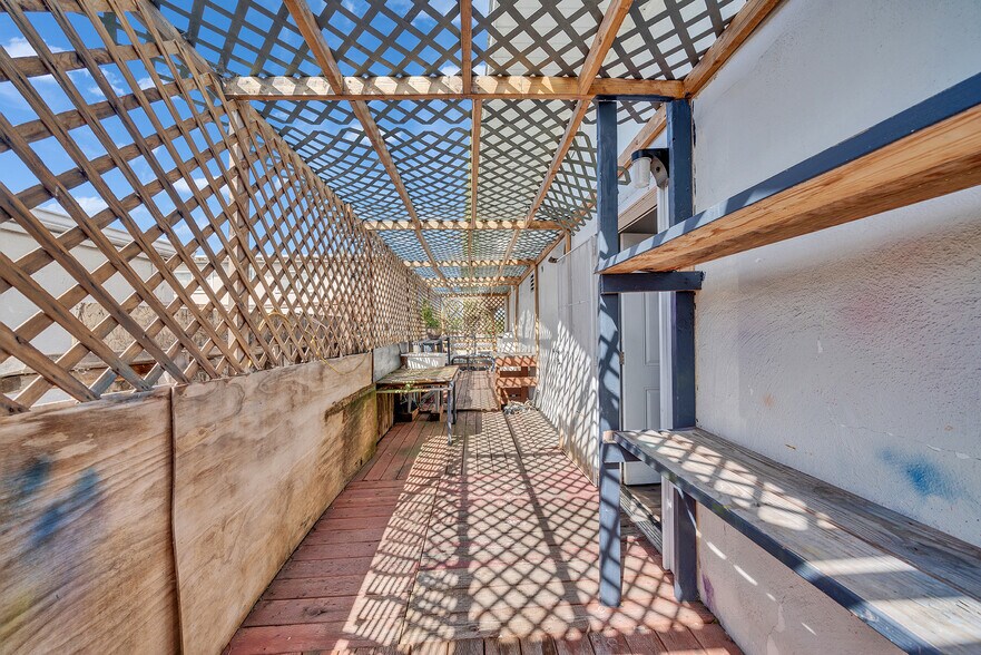 More Photos Of 2820 Broadmoor Ave, Concord Restaurant For Sale