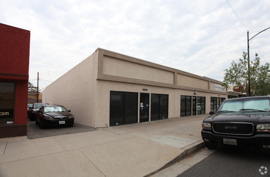 Primary Photo Of 3404 W Burbank Blvd, Burbank Movie Radio TVStudio For Lease