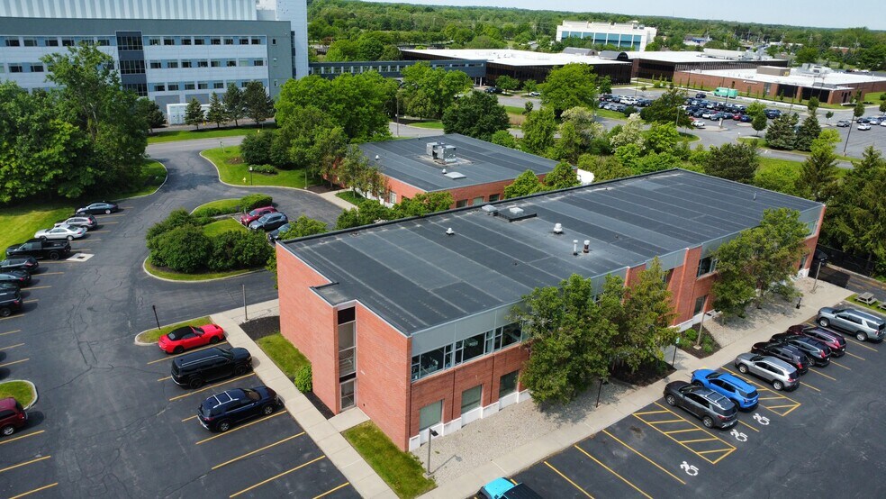 More Photos Of 125 Indigo Creek Dr, Rochester Office For Sale