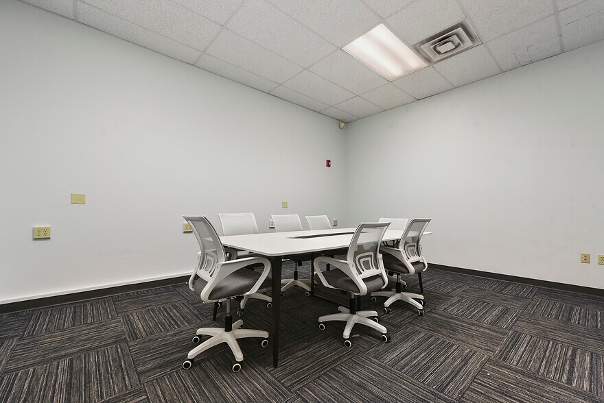 More Photos Of Corner of N Sheridan & Broad Street, Pittsburgh Office For Sale