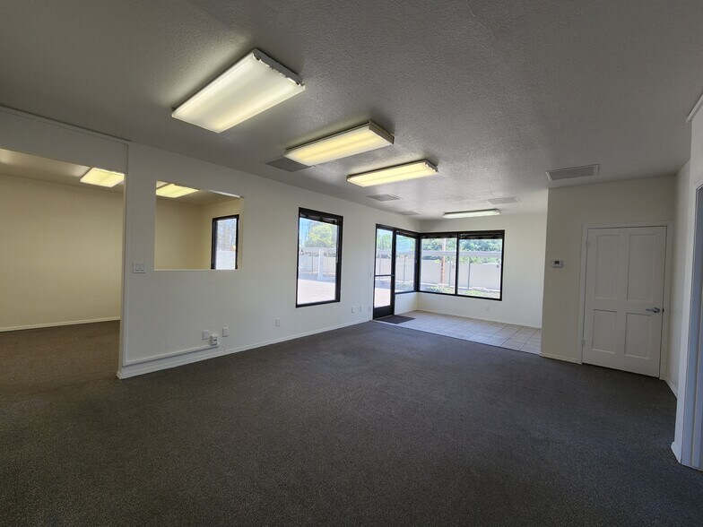More Photos Of 445 W Dakota Ave, Fresno Office Residential For Sale