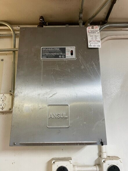 More Photos Of 3380 N Hayden Rd, Scottsdale Fast Food For Sale