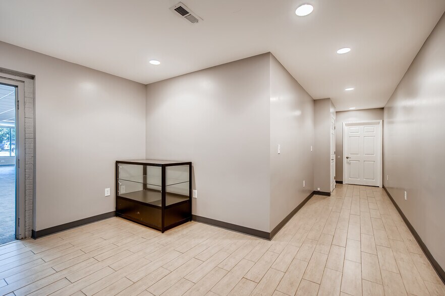 More Photos Of 7580 Sheridan Blvd, Westminster Storefront For Sale