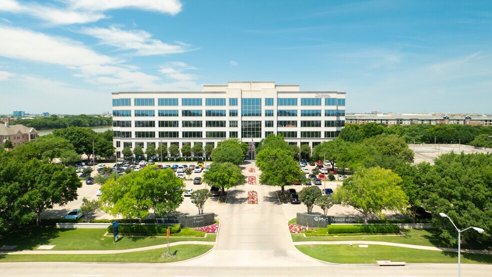 More Photos Of 11511 Luna Rd, Dallas Office For Lease