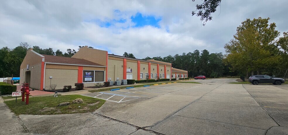 More Photos Of 2405 E Graves Ave, Orange City Unknown For Lease