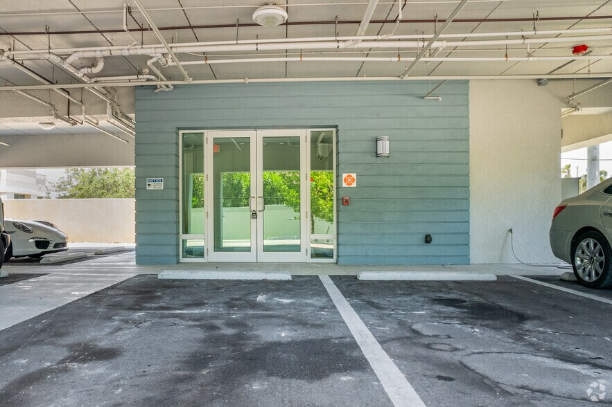 More Photos Of 875 109th Ave, Naples Medical For Lease