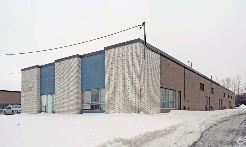 More Photos Of 149 Norfinch Dr, Toronto Warehouse For Lease