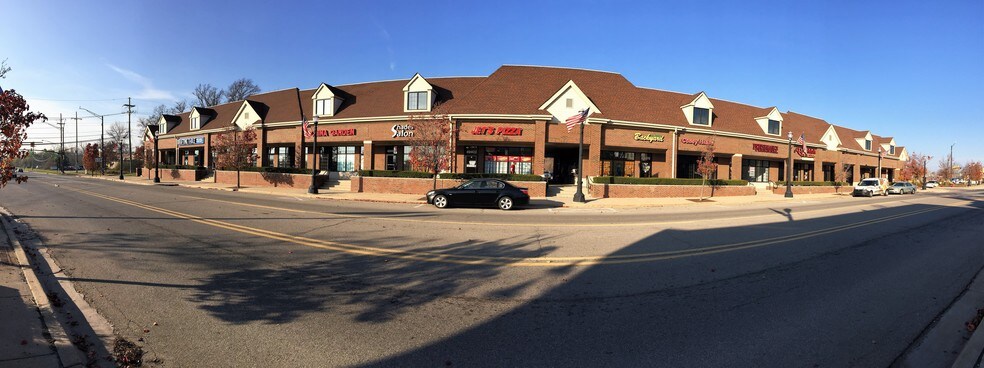 Primary Photo Of 49342-49438 Pontiac Trl, Wixom Storefront For Lease