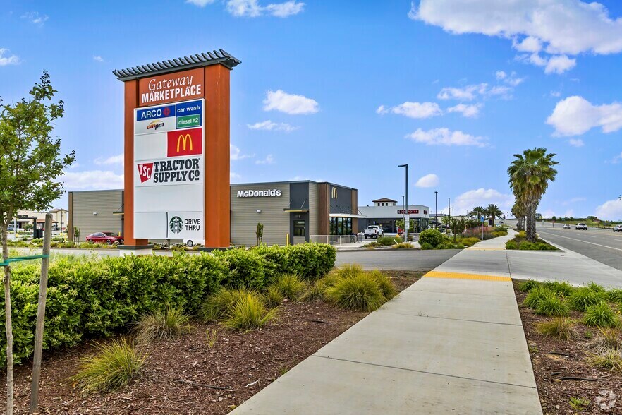 More Photos Of Campus Parkway, Merced Unknown For Lease