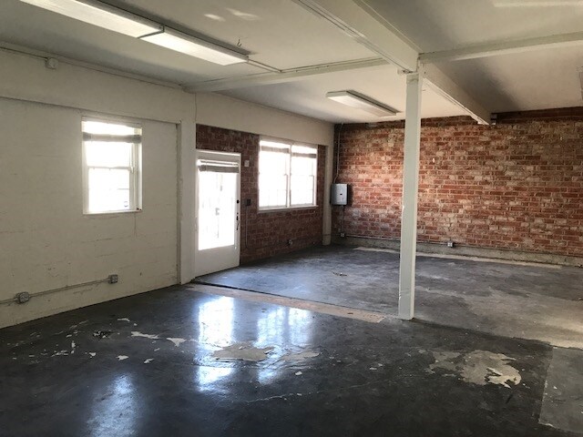 More Photos Of 236 S Robertson Blvd, Beverly Hills Restaurant For Lease