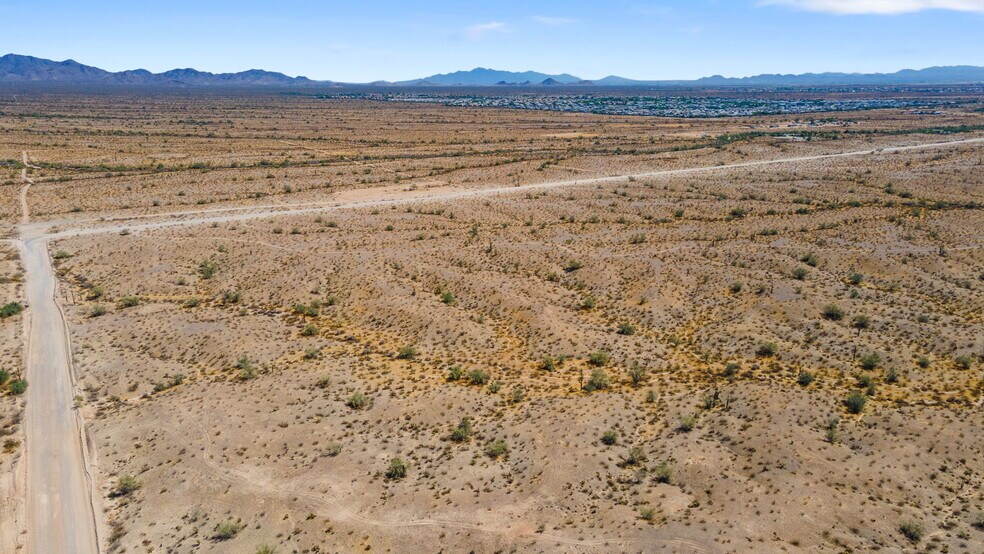 More Photos Of 31900 Camelback rd, Tonopah Land For Sale