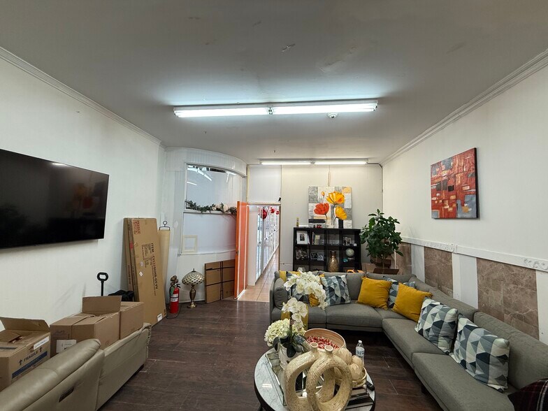 More Photos Of 131-137 Essex St, Lawrence Storefront Retail Residential For Lease