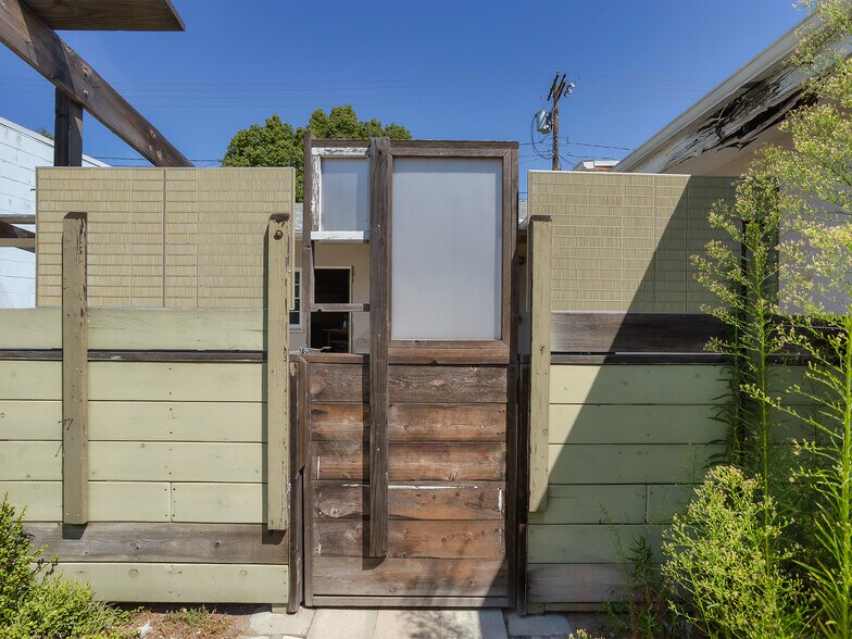 More Photos Of 1817 W Burbank Blvd, Burbank Daycare Center For Sale