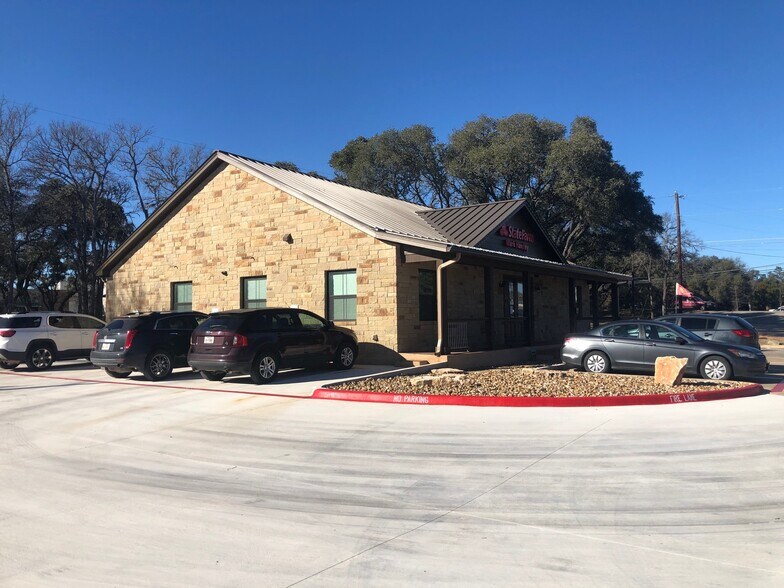 More Photos Of 701 W Highway 290, Dripping Springs Office For Lease