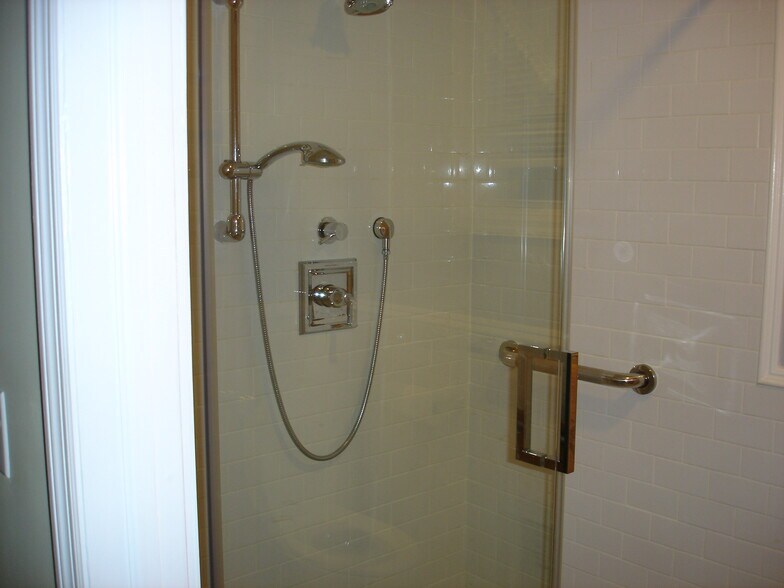 More Photos Of 156 Voss Ave, Yonkers Multifamily For Sale