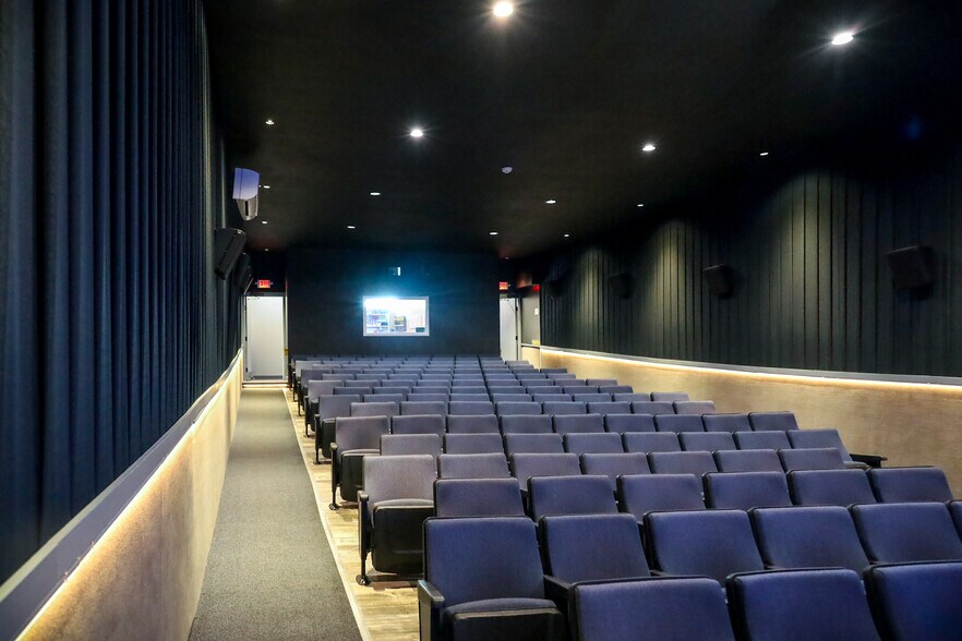 More Photos Of 418 Pagosa St, Pagosa Springs Movie Theatre For Sale