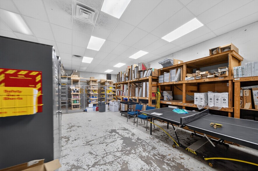 More Photos Of 3484 FM 2813, Flint Warehouse For Sale