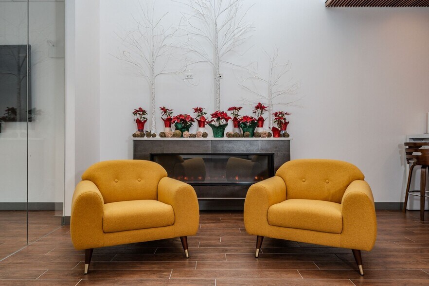 More Photos Of 1290 N Clybourn Ave, Chicago Office For Lease