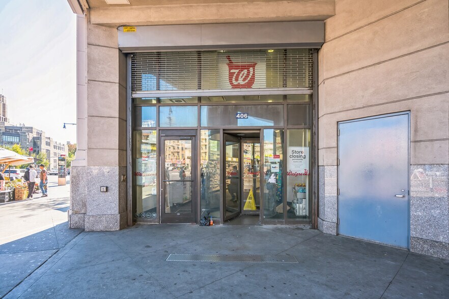 More Photos Of 400 E Fordham Rd, Bronx Office For Lease