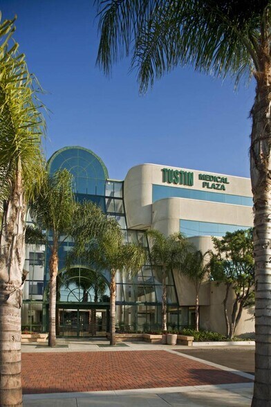 More Photos Of 14642 Newport Ave, Tustin Medical For Lease