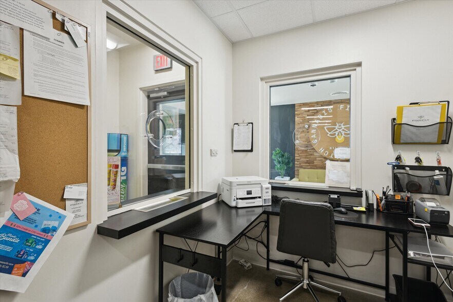 More Photos Of 919 Michigan St, Niles Warehouse For Sale