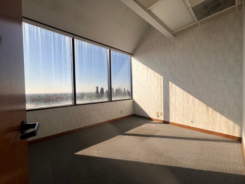 More Photos Of 15141 Whittier Blvd, Whittier Medical For Lease