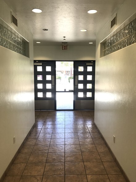 More Photos Of 1310 W St Marys Rd, Tucson Medical For Lease