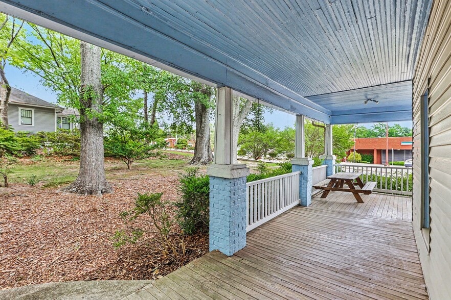 More Photos Of 8493 Campbellton St, Douglasville Office For Sale