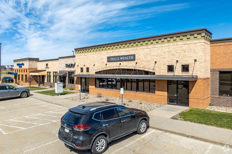 More Photos Of 8711 Windsor Pky, Johnston Office For Sale