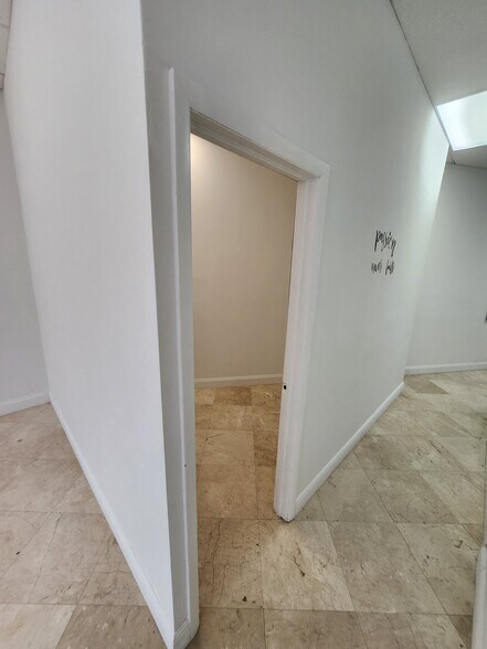 More Photos Of 2400 W Sample Rd, Pompano Beach Storefront Retail Office For Sale