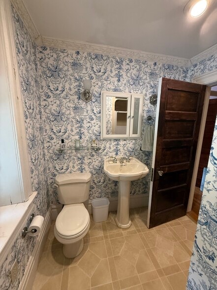 More Photos Of 26 2nd St, Highspire Specialty For Sale