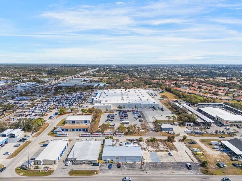 More Photos Of 6478 San Casa Dr, Englewood Warehouse For Lease