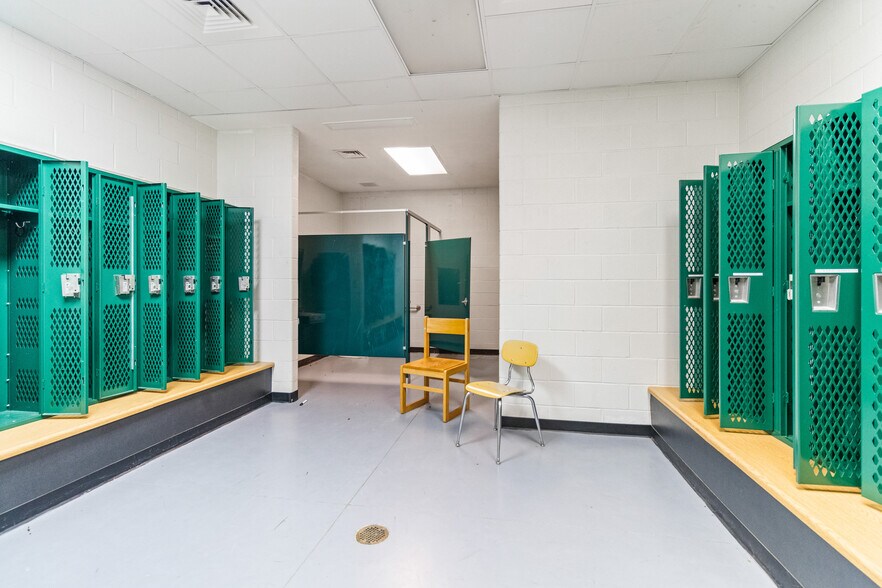 More Photos Of 214 N School St, Winfield Light Distribution For Sale