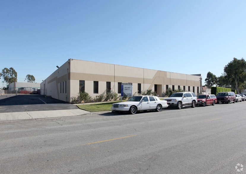 More Photos Of 10036 Freeman Ave, Santa Fe Springs Manufacturing For Lease
