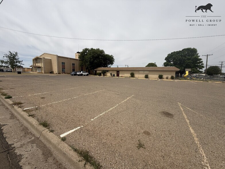 More Photos Of 4810 Avenue P, Lubbock Religious Facility For Sale