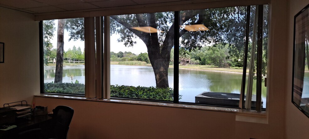 More Photos Of 12425 28th St N, Saint Petersburg Office For Lease