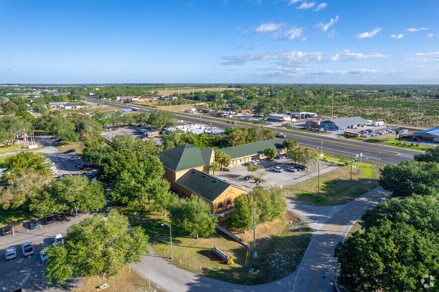 More Photos Of 7177 S George Blvd, Sebring Medical For Lease