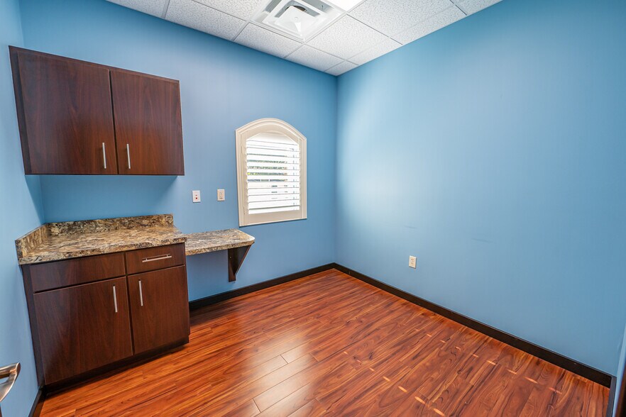 More Photos Of 8550 NE 138th Ln, The Villages Medical For Sale