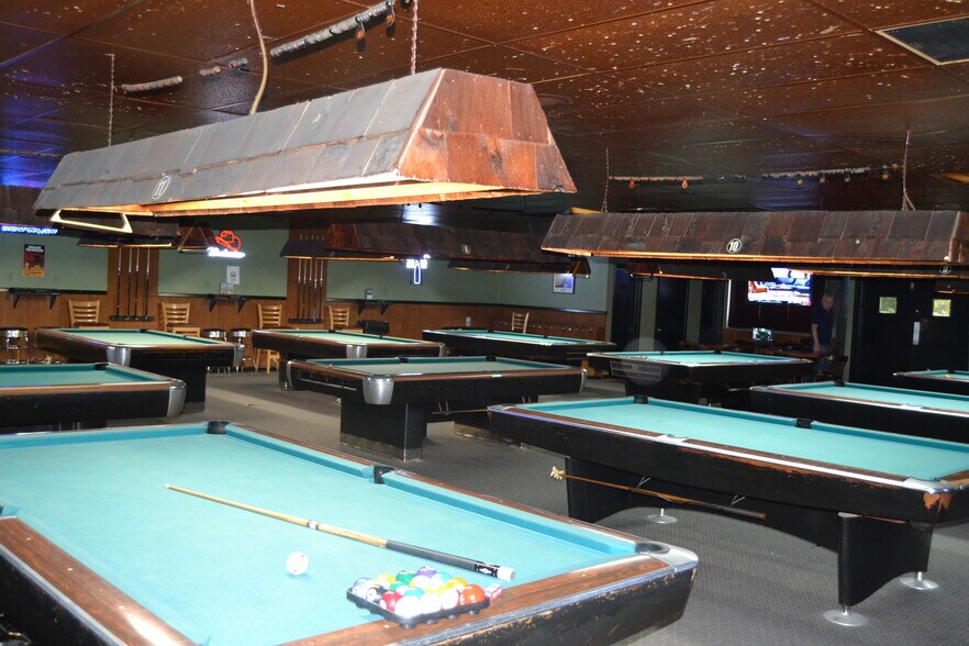 More Photos Of 1212 Rogers St, Clearwater Bar For Sale