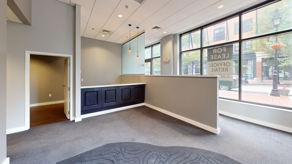 More Photos Of 7 Portwalk Pl, Portsmouth Apartments For Lease