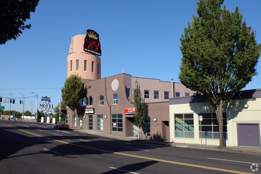 More Photos Of 3701-3719 NE Sandy Blvd, Portland Storefront Retail Office For Lease