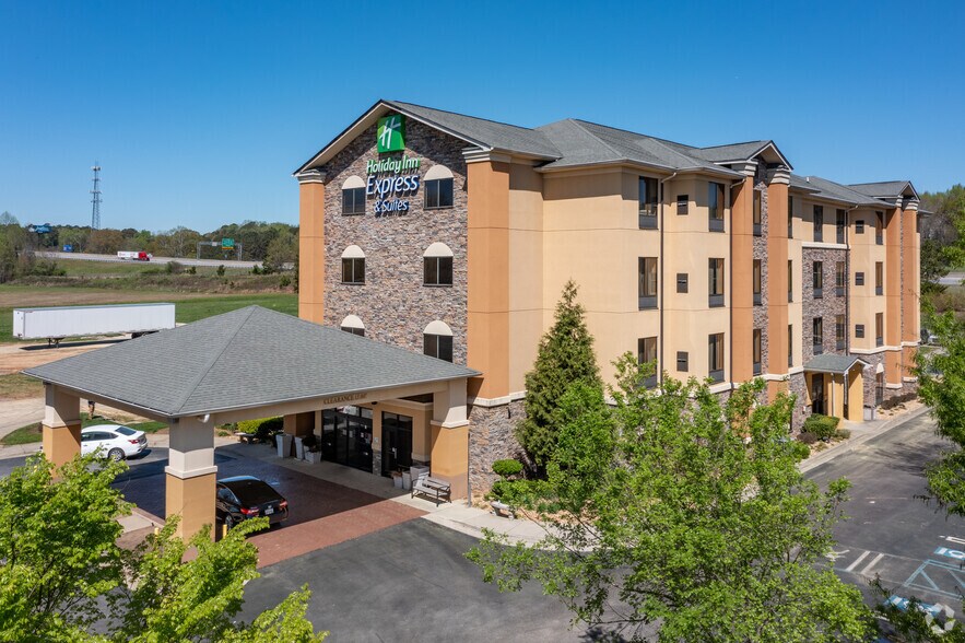 Primary Photo Of 7846 Stonecrest Sq, Lithonia Hotel For Sale