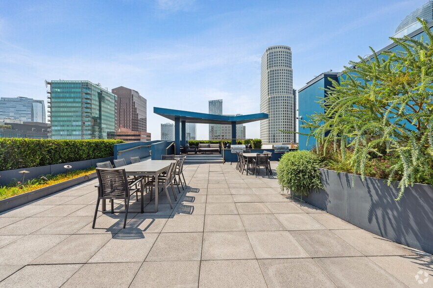 More Photos Of 801 S Hope St, Los Angeles Apartments For Lease
